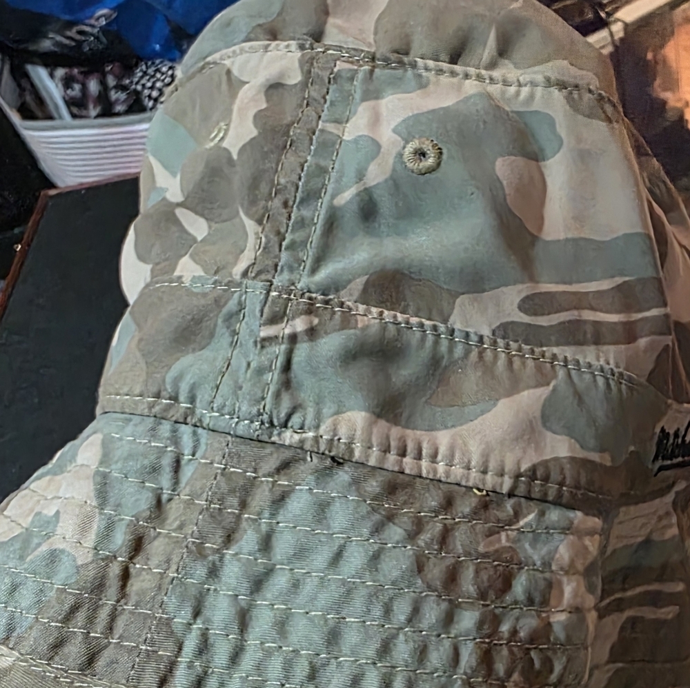Mitchell & Ness Camo Bucket Hat - Green Cream & Taupe One Size Fits Most. CLEAN. - Picture 9 of 12